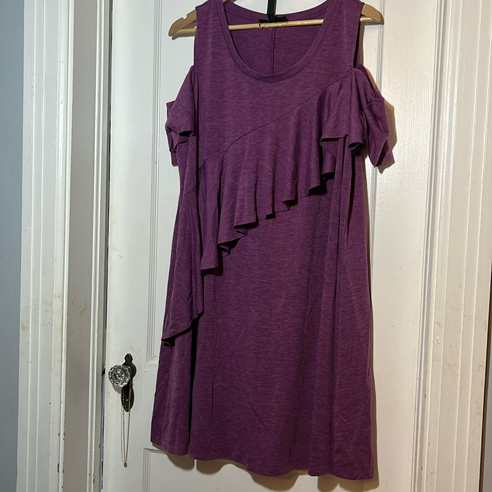 Lane Bryant 18/20 Swing Dress with Ruffle Down Front w/ drop sleeves. Purple